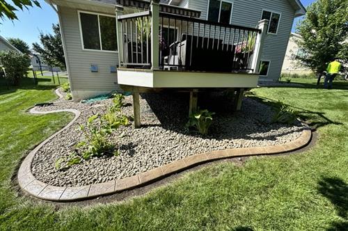 Best Low-Maintenance Landscaping Ideas for Busy Homeowners